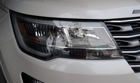 Ford Explorer Limited - SUV 7 chỗ kiểu Mỹ về Việt Nam