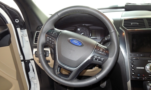 Ford Explorer Limited - SUV 7 chỗ kiểu Mỹ về Việt Nam