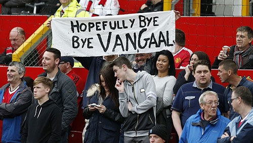 Man Utd: Mãi chỉ là con rối của Van Gaal2
