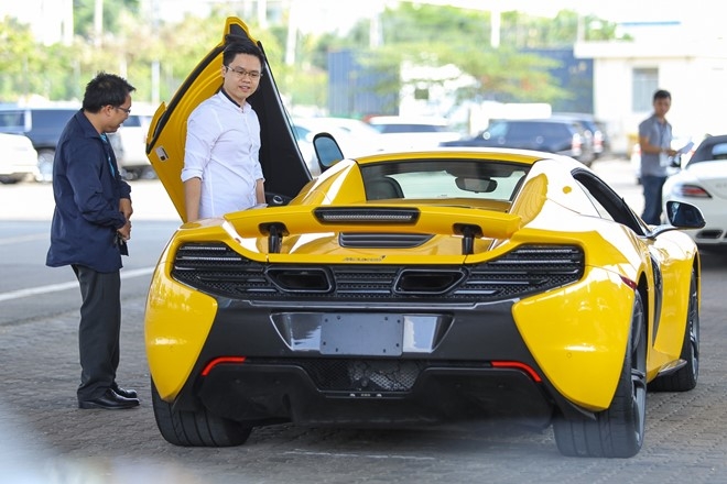 Phan Thành chi tiền tỷ tậu siêu xe McLaren 650S Spider