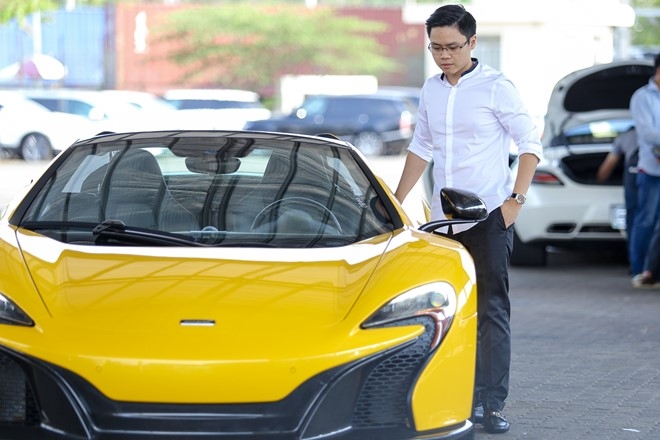 Phan Thành chi tiền tỷ tậu siêu xe McLaren 650S Spider
