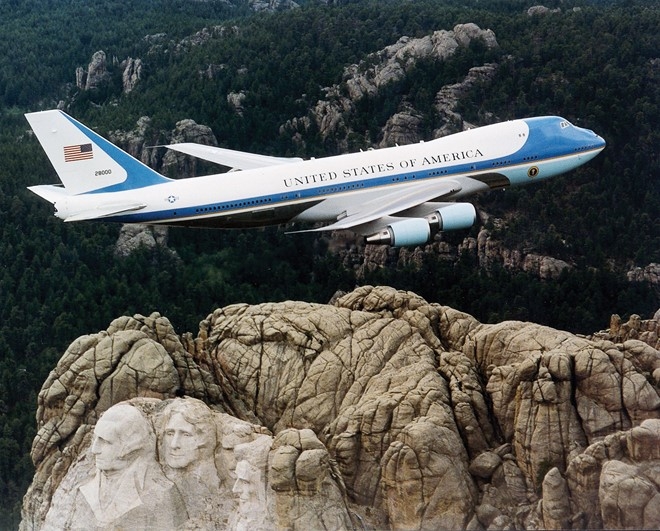 Quy trinh bao ve chuyen co Air Force One cua Obama hinh anh 2