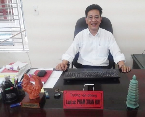 Đêm tân hôn, cô dâu bỏ trốn, ly hôn, nhẫn cưới, váy cưới