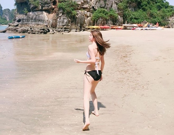 Hot girl Viet khoe dang chao he cung bikini hinh anh 10