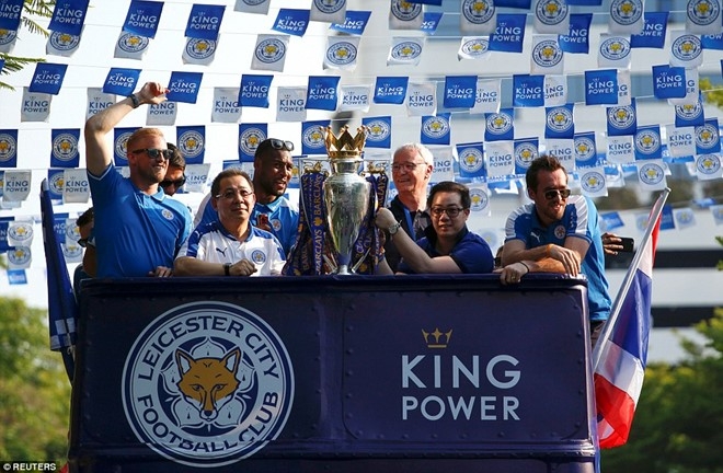 Hang van nguoi Thai du le ruoc cup cua Leicester hinh anh 8