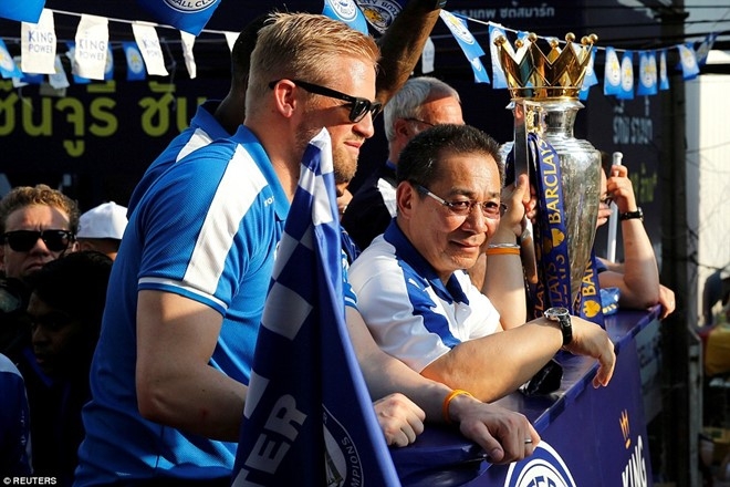 Hang van nguoi Thai du le ruoc cup cua Leicester hinh anh 10