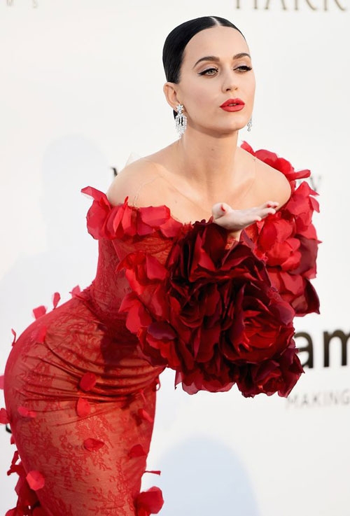 Katy Perry như đóa hoa rực rỡ dự tiệc cùng Orlando Bloom