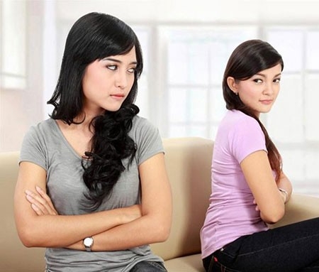em chồng chị dâu 0