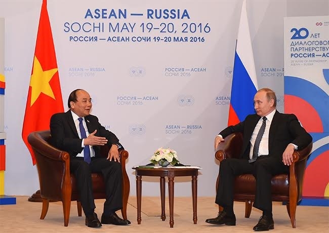 Ong Putin: Tranh chap Bien Dong can giai quyet bang luat hinh anh 1