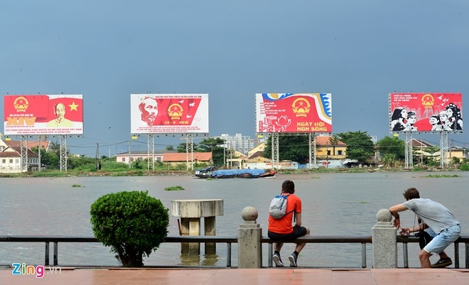 Ha Noi, TP HCM truoc ngay bau cu dai bieu Quoc hoi, HDND hinh anh 11