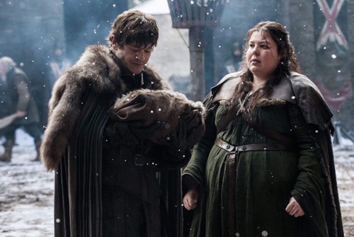10-canh-bao-luc-va-cuong-buc-gay-soc-trong-game-of-thrones