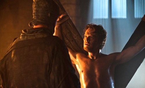 10-canh-bao-luc-va-cuong-buc-gay-soc-trong-game-of-thrones-8