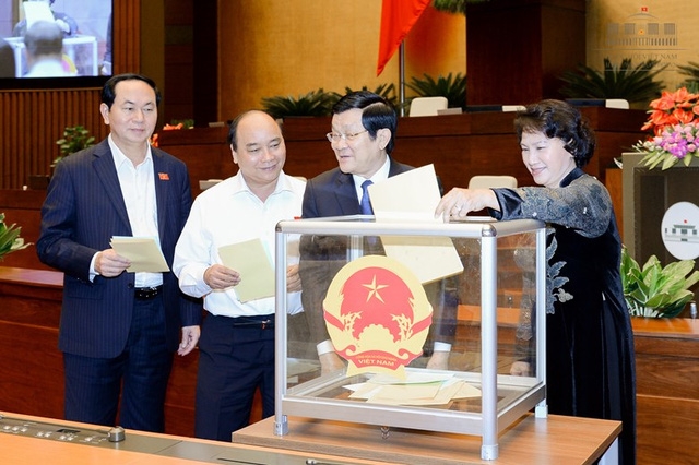  Các chức danh lãnh đạo cao nhất của Nhà nước vừa được Quốc hội bầu tại kỳ họp sau cùng của khoá XIII. 