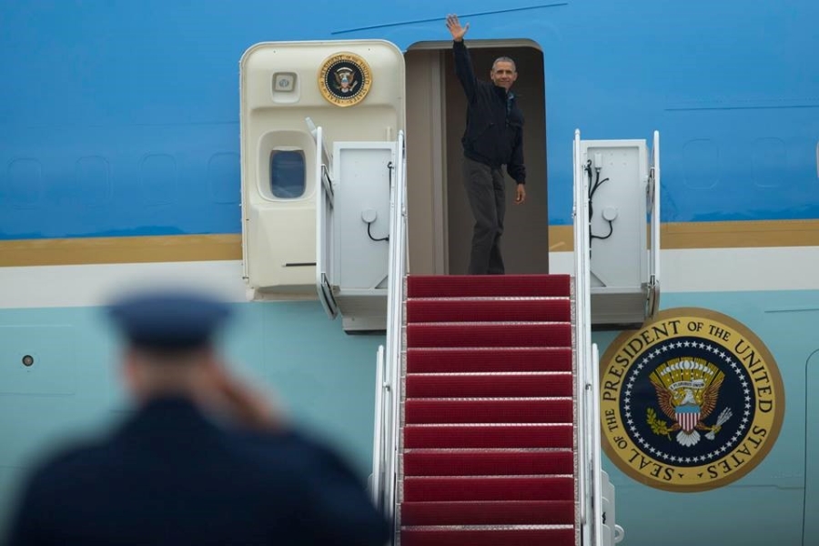 Tong thong Obama roi Washington, len duong toi Viet Nam hinh anh 7