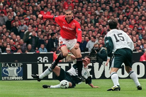 eric-cantona-va-su-ngang-tang-dang-thieu-o-man-utd-2