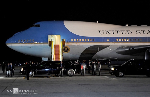 hon-1000-nguoi-giu-an-ninh-tan-son-nhat-don-tong-thong-obama