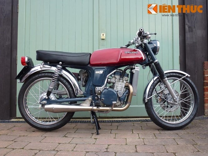 Honda 67 len doi dong co Kawasaki 250cc 