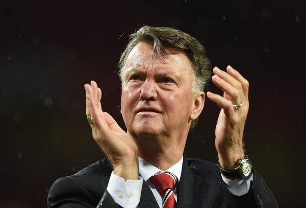 Sa thai Van Gaal, MU da mat mot thien tai hinh anh 1