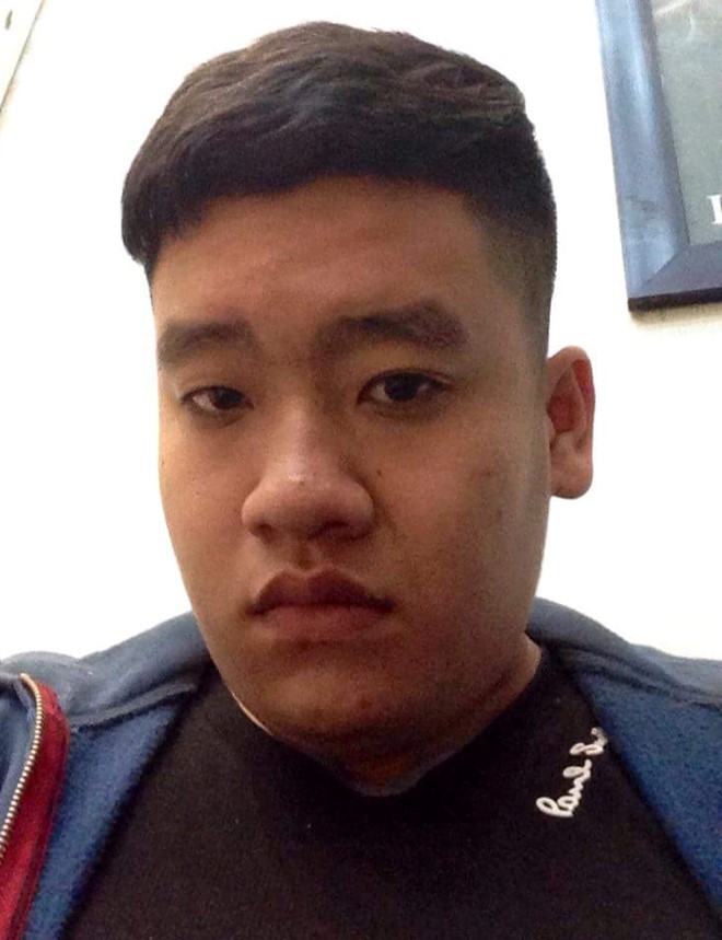 Bat khan cap ba con do chem guc tai xe trong ben xe hinh anh 1
