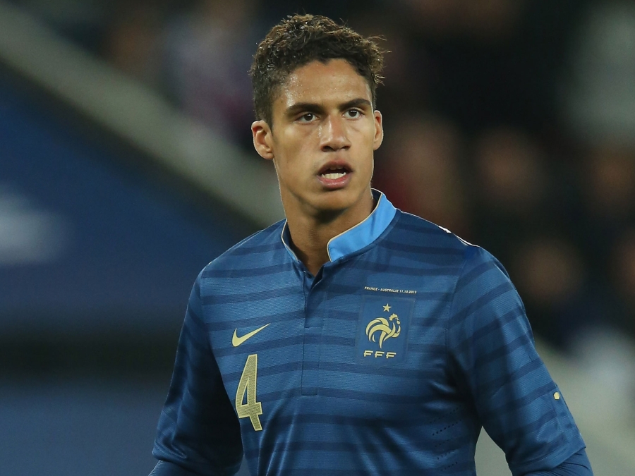 Varane chấn thương là cơ hội cho Mangala và Rami