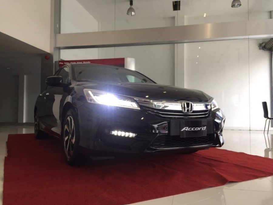 Honda Accord 2016 chốt giá 1,47 tỷ đồng tại Việt Nam