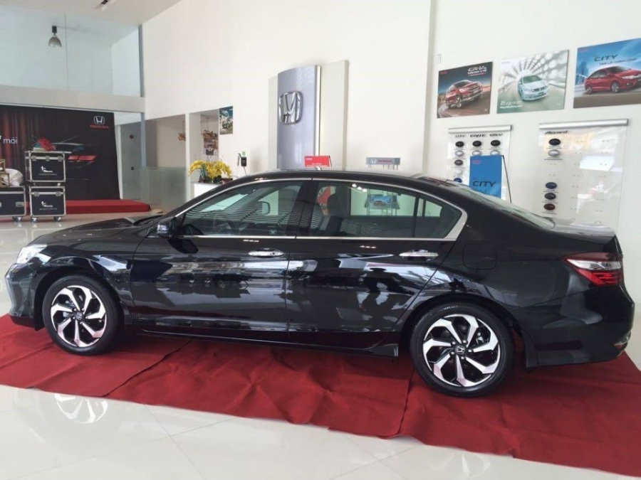 Honda Accord 2016 chốt giá 1,47 tỷ đồng tại Việt Nam
