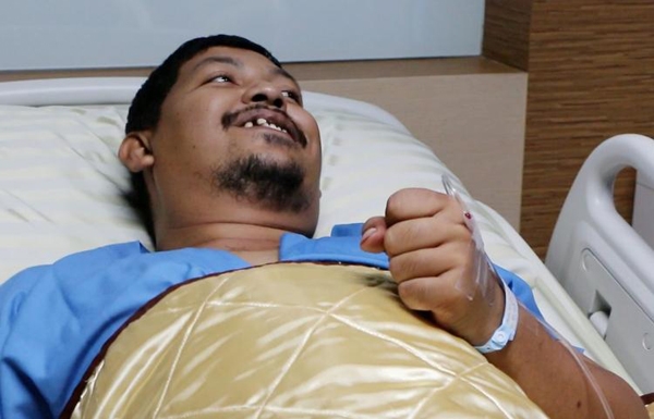 bi-tran-can-cua-quy-khi-dang-di-toilet-trong-nha-1