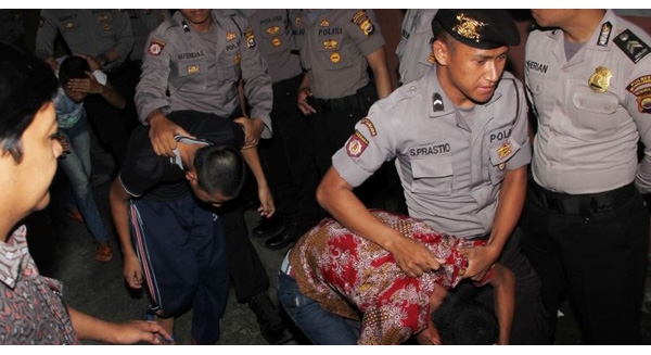 Indonesia: Hiếp dâm trẻ em sẽ bị triệt sản hoặc tử hình