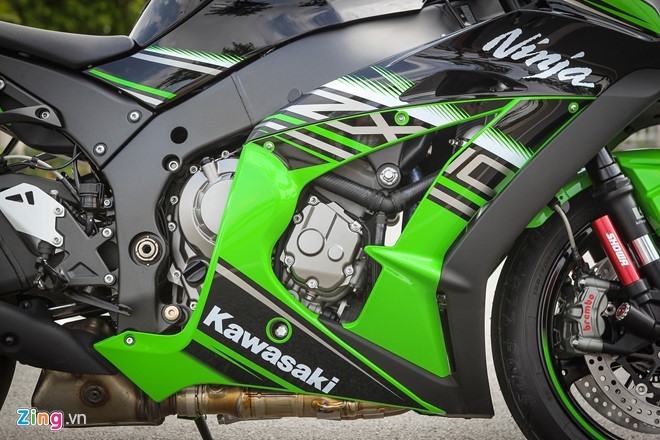 Kawasaki ZX-10R 2016 dau tien tai Ha Noi gia hon 500 trieu hinh anh 9
