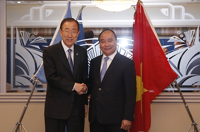 Tổng Thư ký Ban Ki Moon ủng hộ việc giữ gìn hòa khí trên Biển Đông, mong ASEAN và Trung Quốc hợp tác để thực hiện đầy đủ DOC, sớm hoàn tất COC.