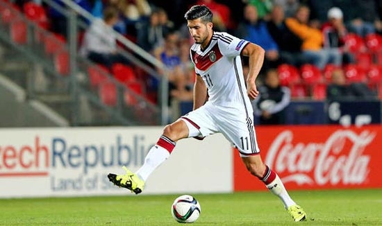 Emre Can cần chứng tỏ nhiều hơn nữa ở vị trí hậu vệ phải