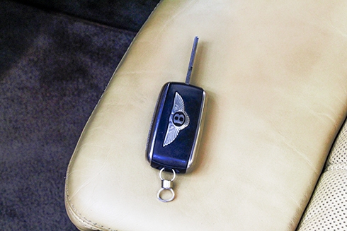 bentley-continental-flying-luot-gia-3-9-ty-dong-3