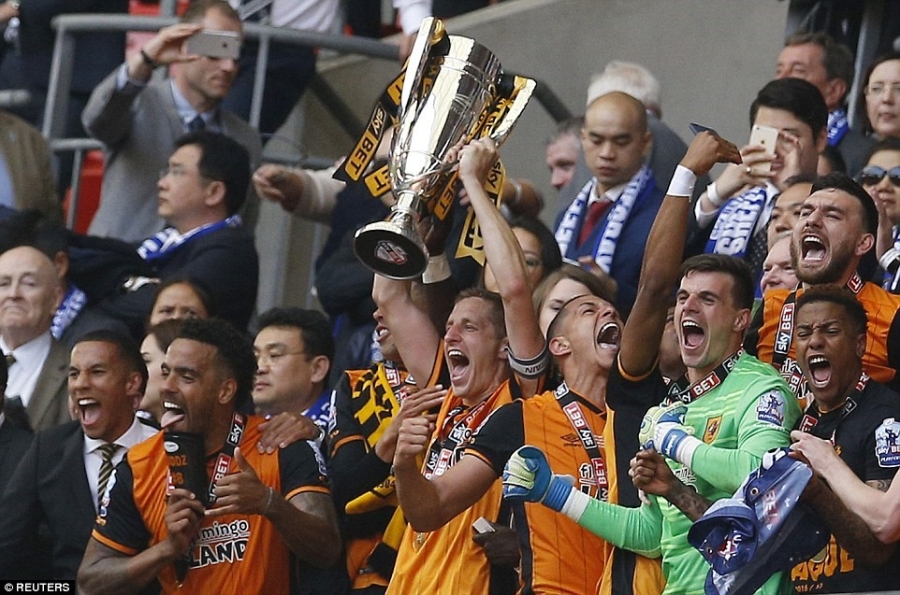 Hull City tro lai NH Anh sau tran cau dat gia nhat the gioi hinh anh 8