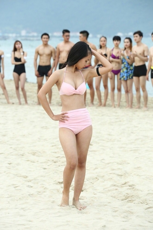 mau-cao-1m57-bat-ngo-lot-qua-vong-so-khao-top-model-1
