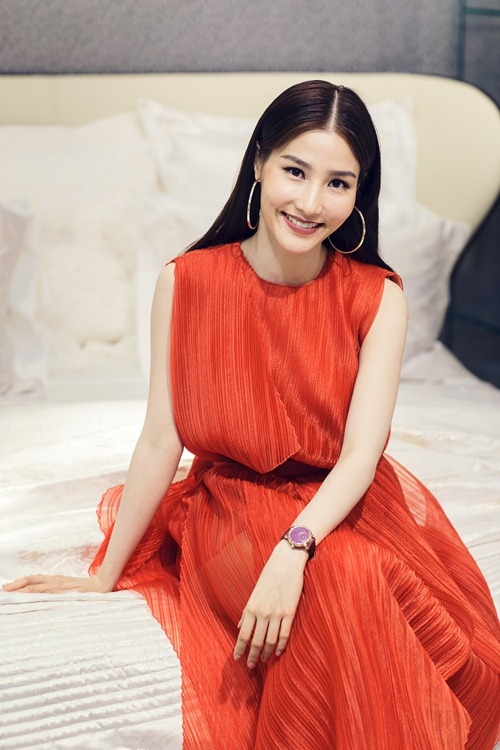 diem my 9x gay chu y khi deo dong ho 600 trieu di su kien - 5