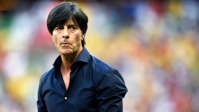 Loew lo ngại hàng thủ tuyển Đức