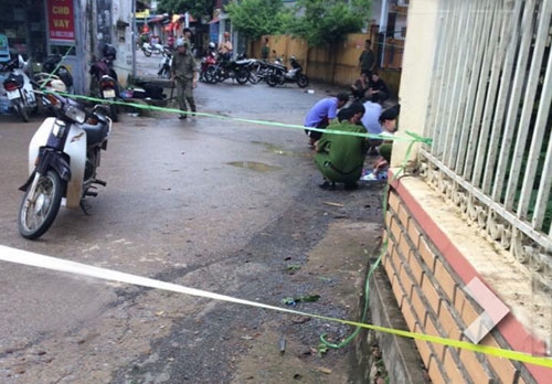 CA Sơn La ráo riết truy lùng kẻ bắn Phó công an phường - 2