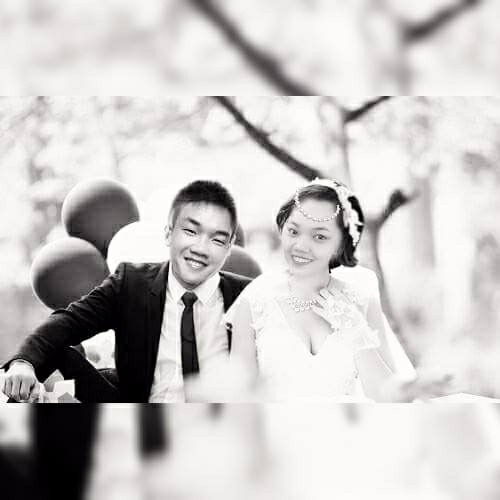 Tấm hình cưới được bạn bè ghép cho Thư