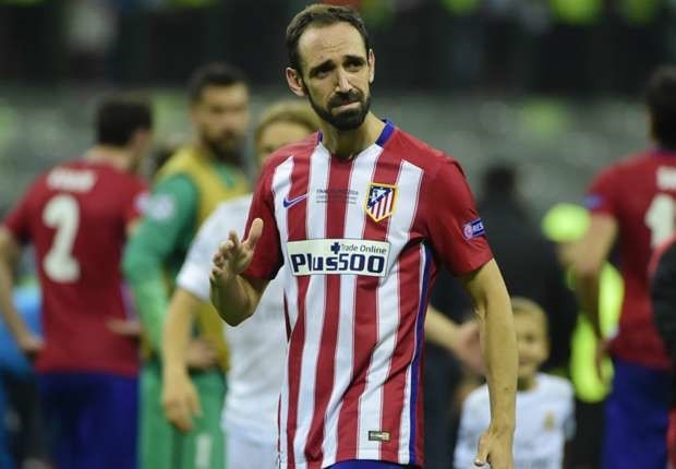 Juanfran viet tam thu xuc dong va hao sang gui CDV hinh anh 1