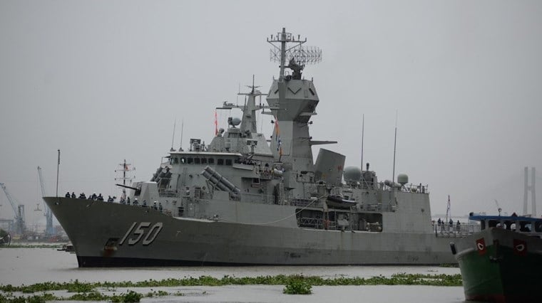 Ngam tau ho ve Australia dang o tham TP HCM-Hinh-2
