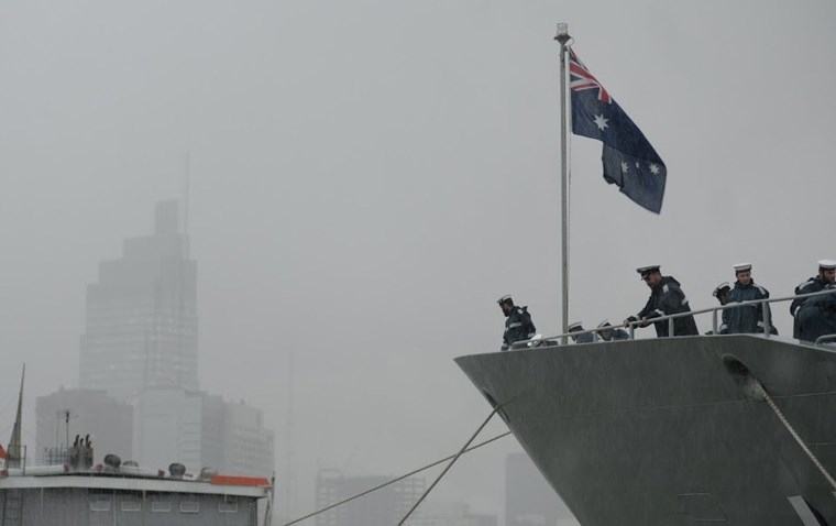 Ngam tau ho ve Australia dang o tham TP HCM-Hinh-3