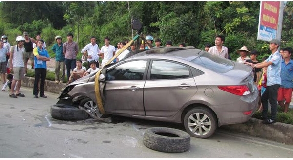 Nắng nóng, 7 lưu ý này sẽ giúp bạn tránh những tai nạn thảm khốc do nổ lốp xe