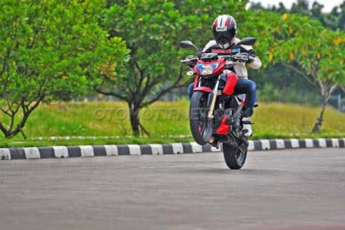 Top 7 môtô dưới 40 triệu hợp với phái mạnh nhất - 7