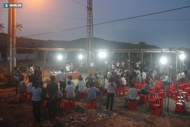 Dân bao vây KCN: Ngày nào cũng hít thứ này thì còn chi là phổi - Ảnh 4.