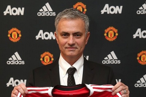 HLV Jose Mourinho cach mat nhung cau thu mang quoc tich BDN hinh anh