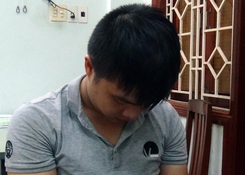 nam-quan-ly-hoang-bao-bi-cuop-chiem-doat-gan-100-trieu-dong