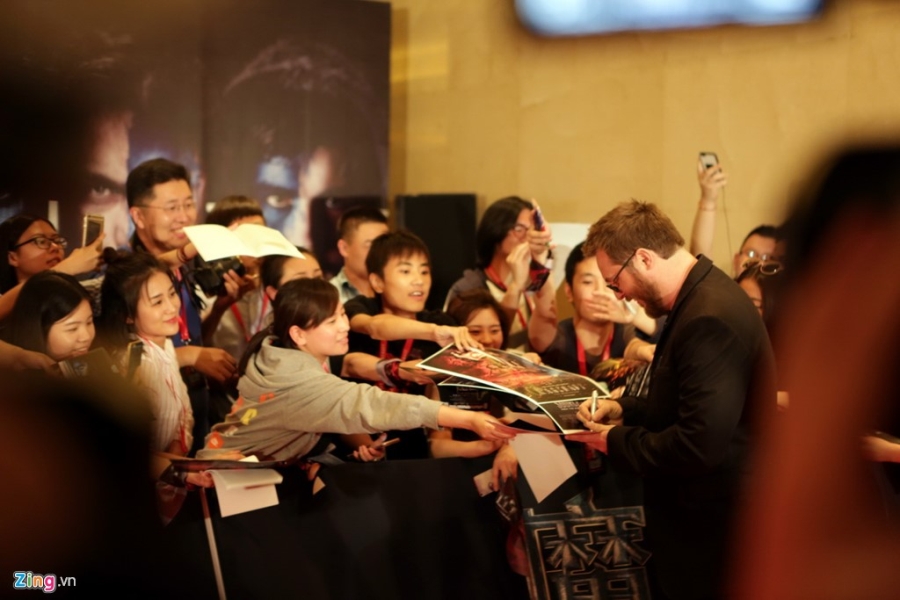 Ngo Ngan To: ‘Ba xa co vu toi tham gia bom tan Warcraft’ hinh anh 9
