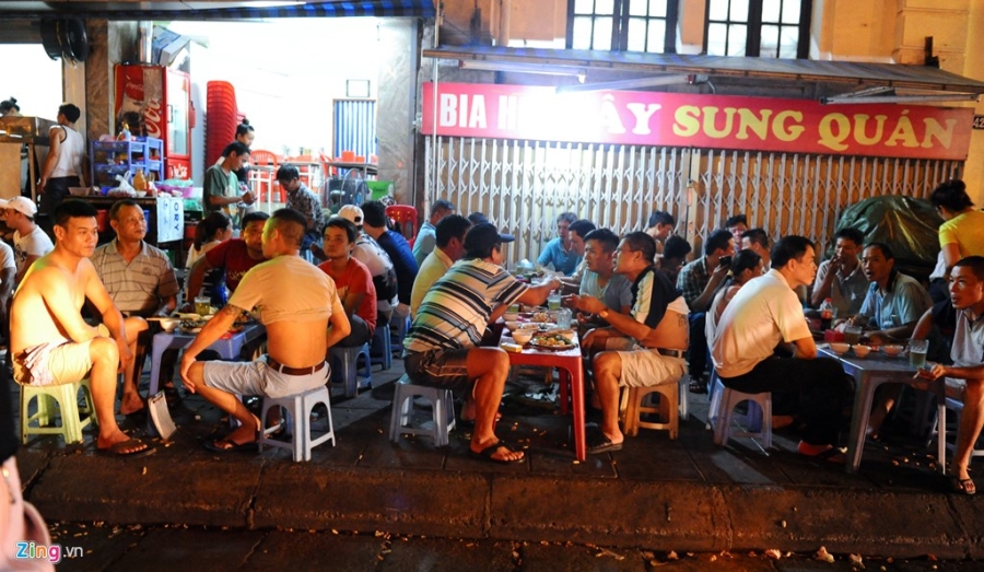 Nguoi dan danh vat voi nang nong 39 do C hinh anh 8