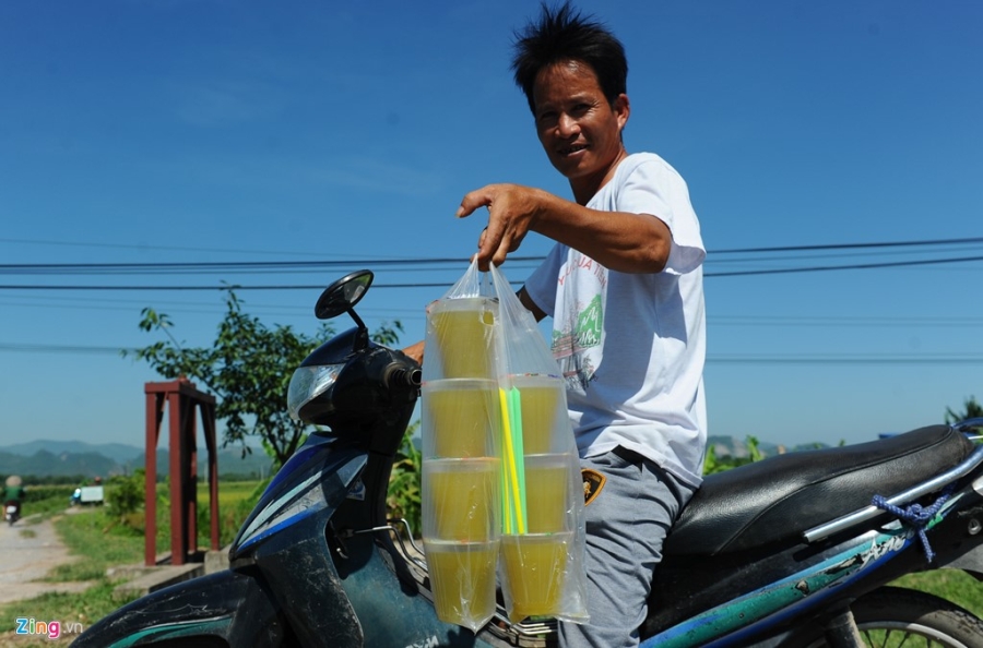 Nguoi dan danh vat voi nang nong 39 do C hinh anh 11