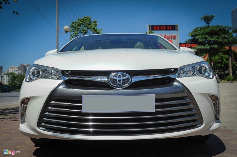 Toyota Camry XLE ban My gia gan 2 ty tai Ha Noi hinh anh 4